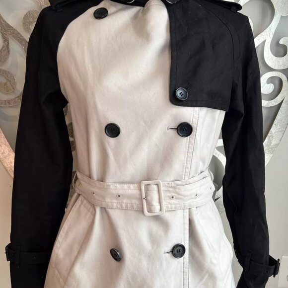 Coach Trench Coat XS Double Breasted Black White Belted Buttons Pockets - Picture 2 of 3
